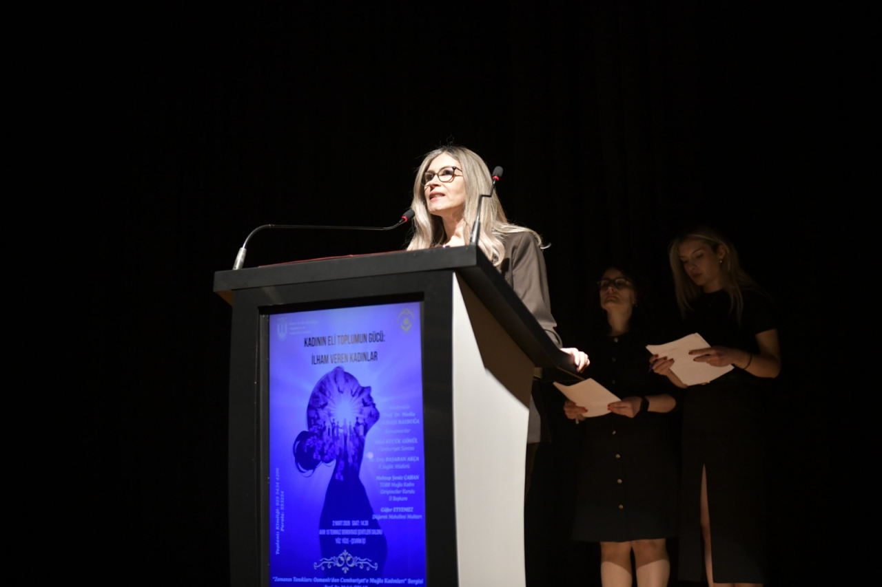 Kadın ve Aile Çalışmaları Uygulama ve Araştırma Merkezi, 8 Mart Dünya Kadınlar Günü kapsamında “Kadının Eli, Toplumun Gücü: İlham Veren Kadınlar” Programı Düzenledi.