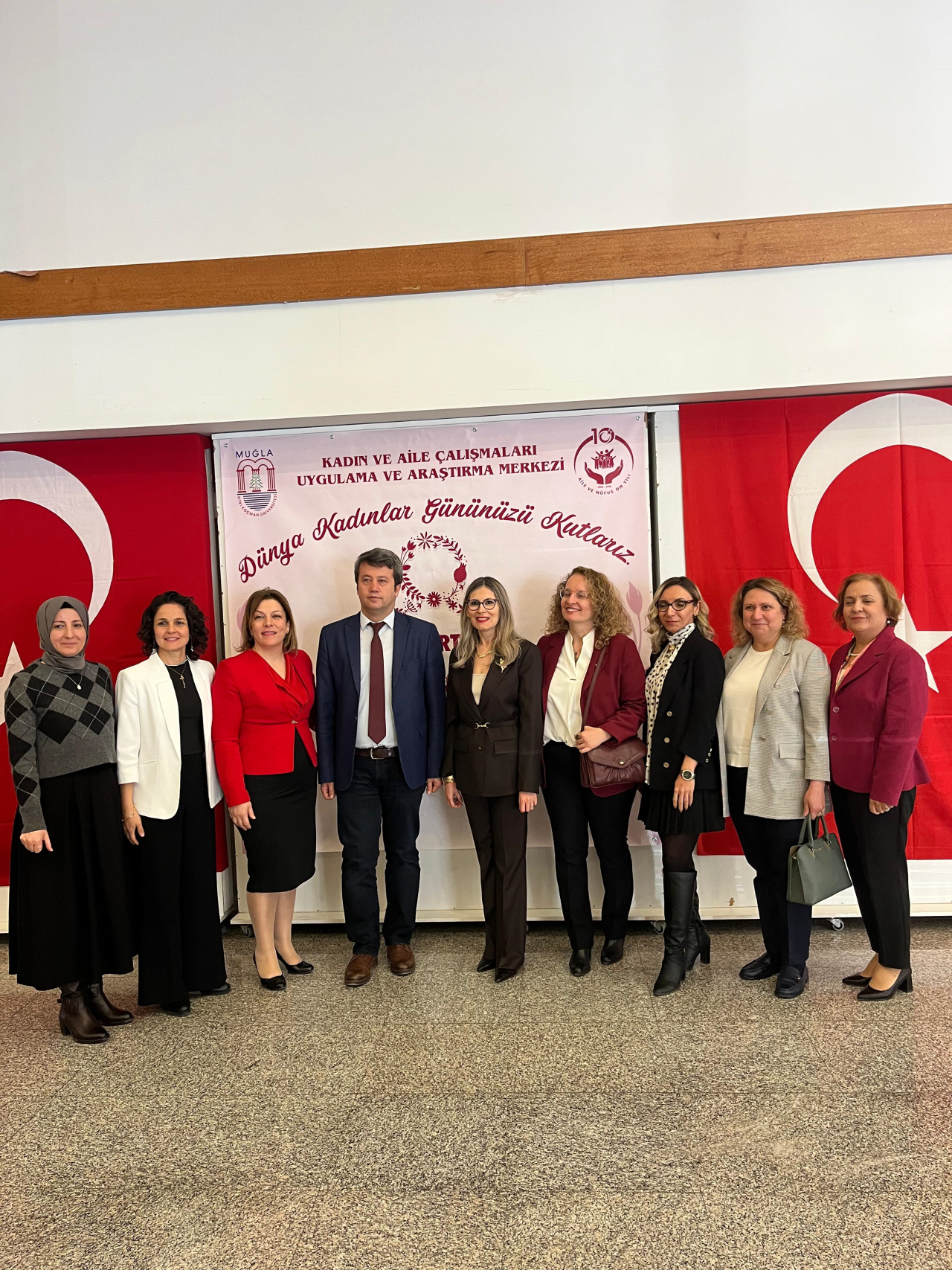 Kadın ve Aile Çalışmaları Uygulama ve Araştırma Merkezi, 8 Mart Dünya Kadınlar Günü kapsamında “Kadının Eli, Toplumun Gücü: İlham Veren Kadınlar” Programı Düzenledi.