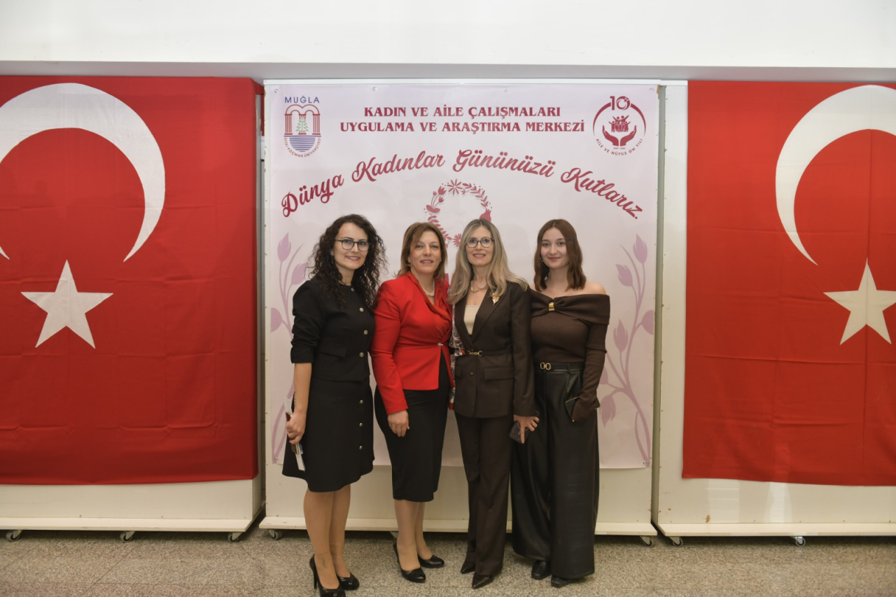 Kadın ve Aile Çalışmaları Uygulama ve Araştırma Merkezi, 8 Mart Dünya Kadınlar Günü kapsamında “Kadının Eli, Toplumun Gücü: İlham Veren Kadınlar” Programı Düzenledi.